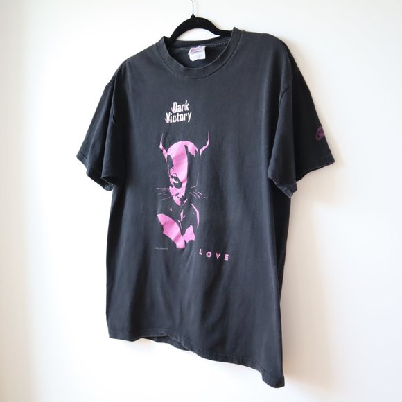 Vintage 2000 Dark Victory Love Catwoman Graphitti Graphic Black T Shirt,… - Picture 2 of 13